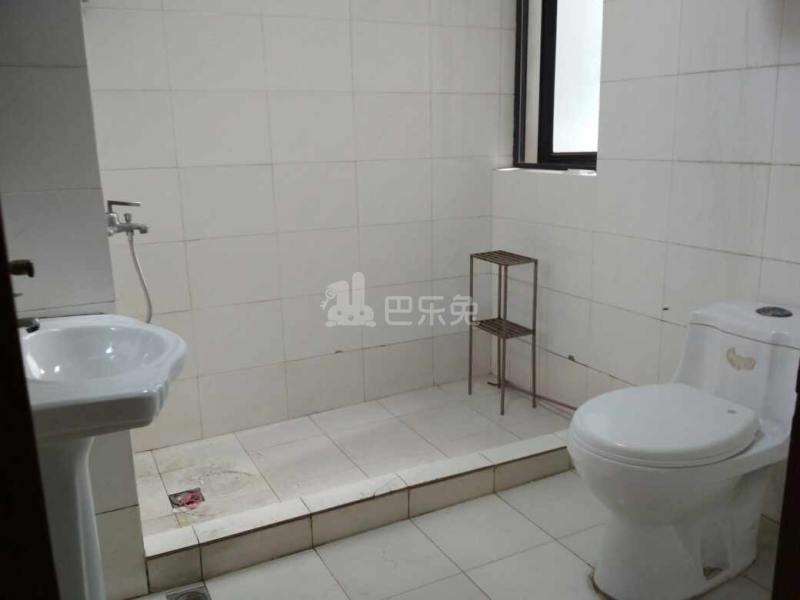 龙悦小区1区540520卫生间图12