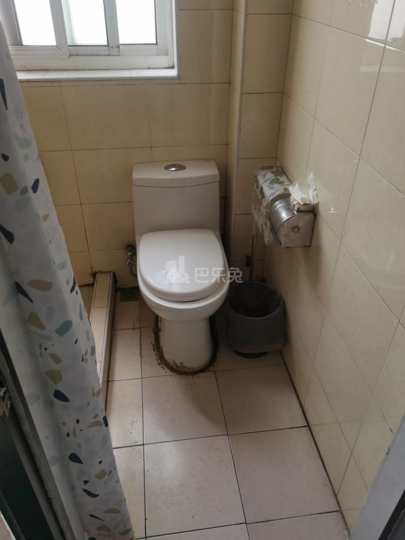 罗阳三村12374437卫生间图9