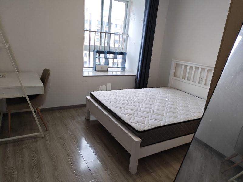 练祁佳城梧桐坊12392024卧室图3