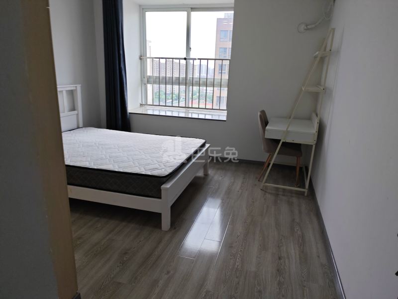 练祁佳城梧桐坊12392024卧室图2