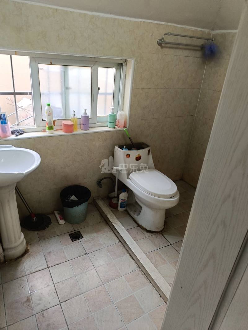 汇郡海棠苑（浦东）1239758卫生间图5