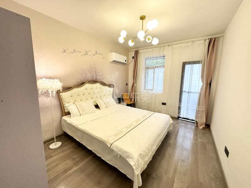 梅苑小区12412587周边环境图0