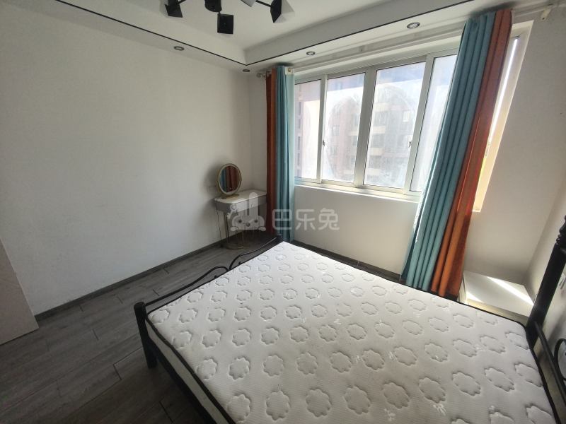 云翔佳苑南区（嘉年路651弄）12452354卧室图1