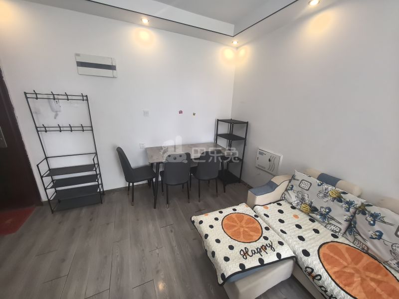 云翔佳苑南区（嘉年路651弄）12452354卧室图4