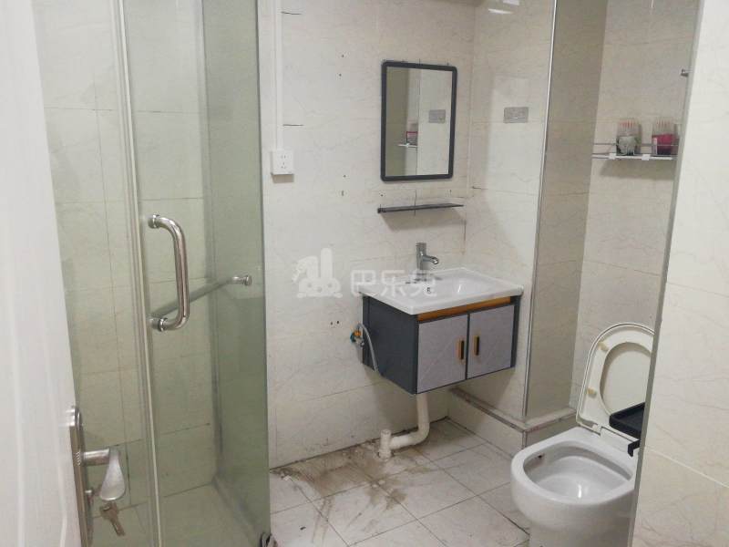 金地天逸3期12475811卫生间图8