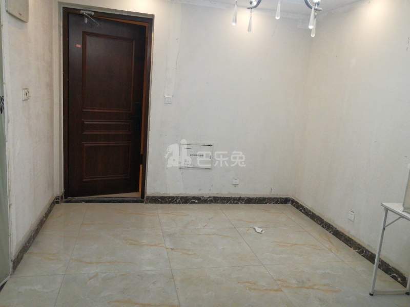 金地天逸3期12475811客厅图5