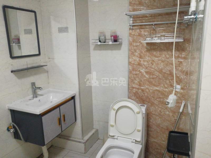 金地天逸3期12475811卫生间图10