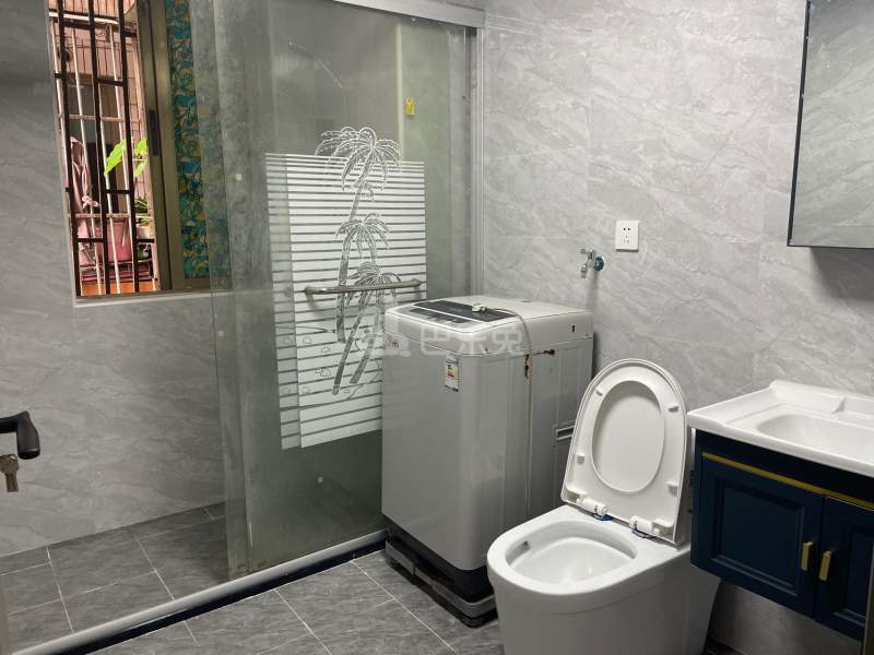 灵广大厦12491054卫生间图9