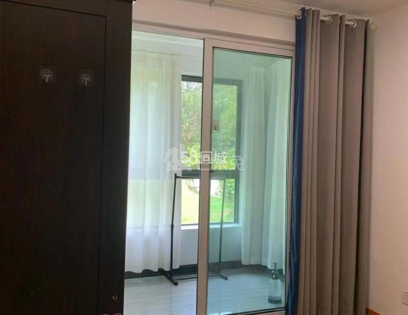 弘阳春上西江12501351周边环境图13