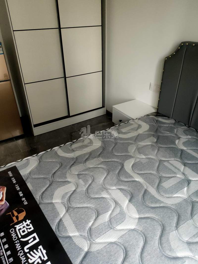 锦绣名邸12530241卧室图2