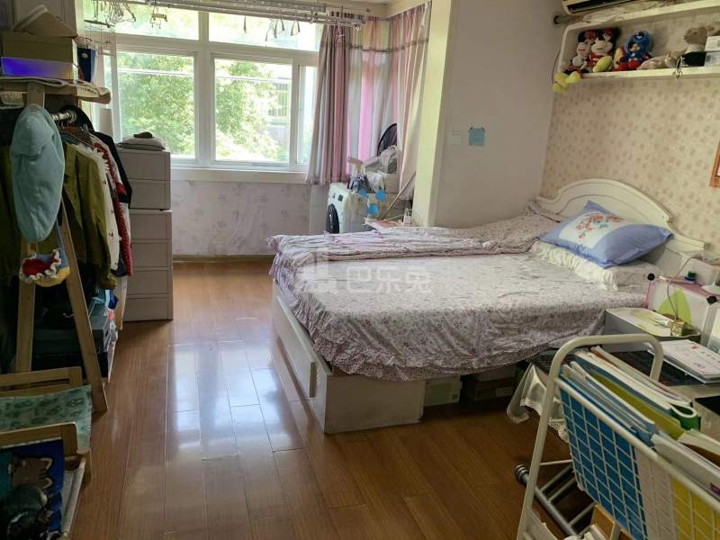 南湖边12564001周边环境图5