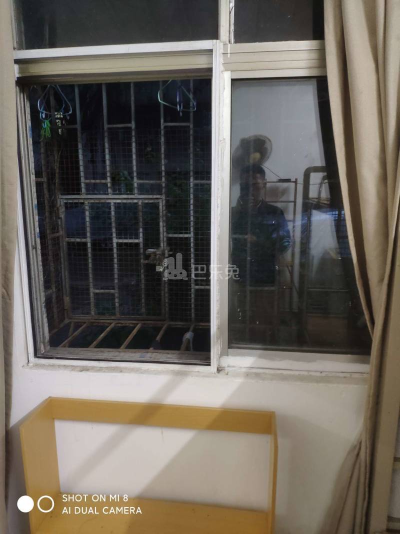 凯丽花园1256045卧室窗户图5