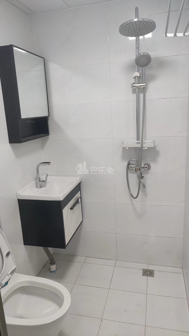 天山路45-75号小区12588849周边环境图0