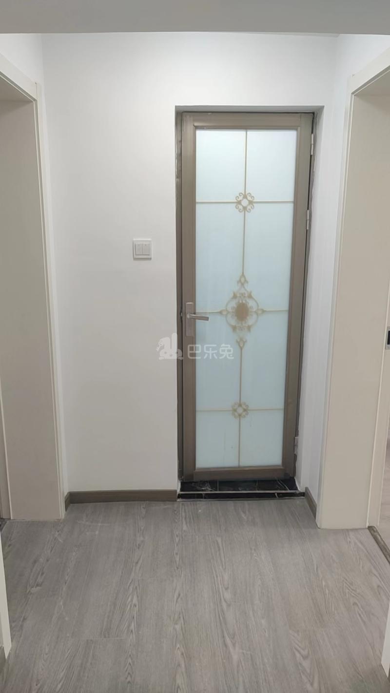 天山路45-75号小区12588849周边环境图3