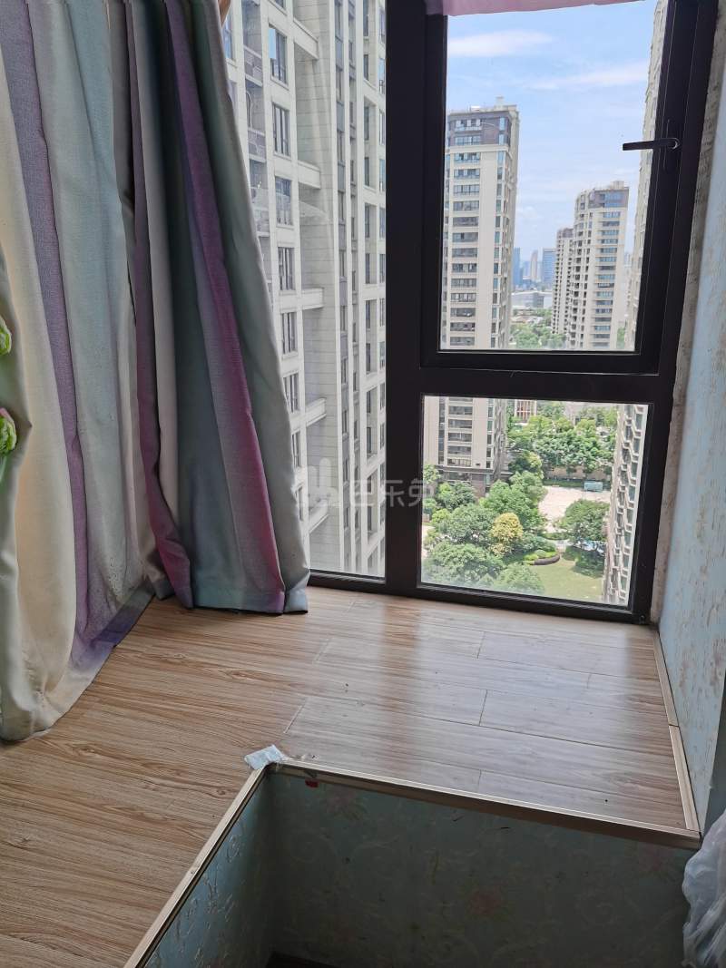 融创东南海12595158客厅图2