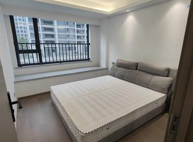 富阳银湖科技城 3室2厅2卫