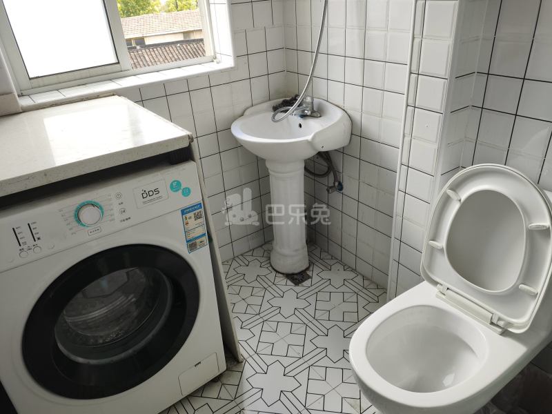 崂六小区12600881卫生间图5