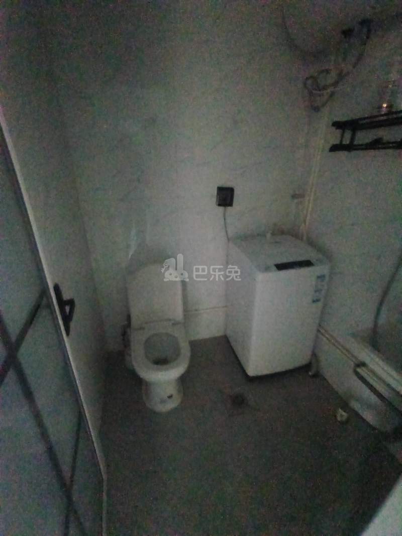 和平桥名苑西区12671122卫生间图4