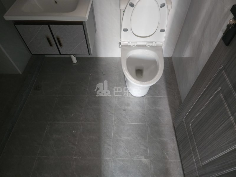 香林雅苑东区12884093卫生间图5