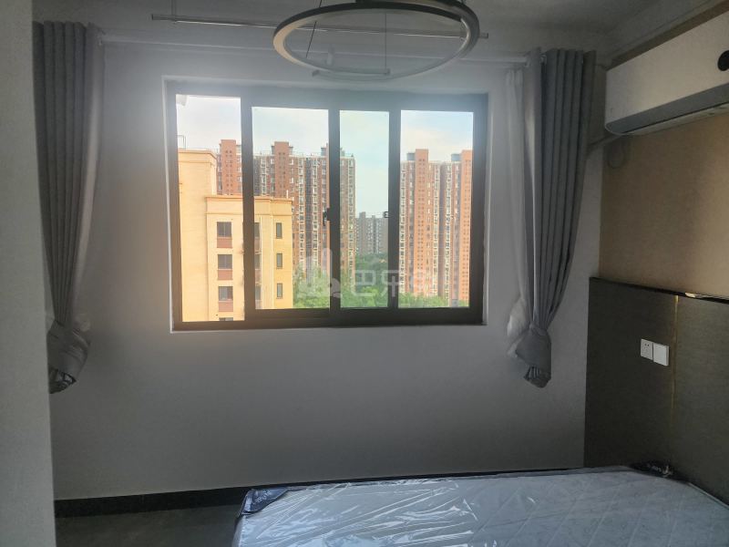 香林雅苑东区12884093卧室窗户图6