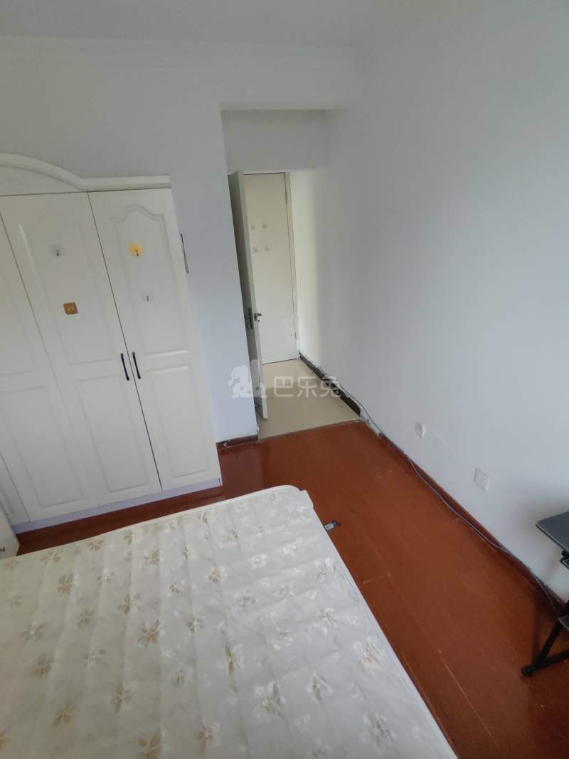 中星海兰苑1296068卧室图3