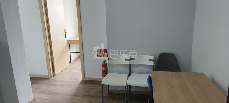 金海华城康平佳苑13014283客厅图8