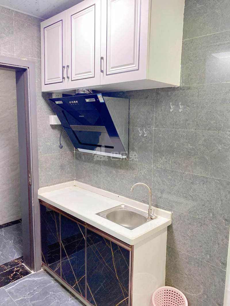 雄峰城13017088周边环境图1