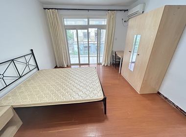 张江东区公寓 1室0厅0卫