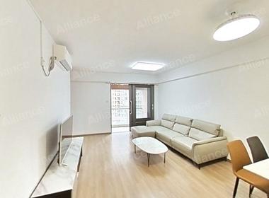 东风广场 3室2厅2卫