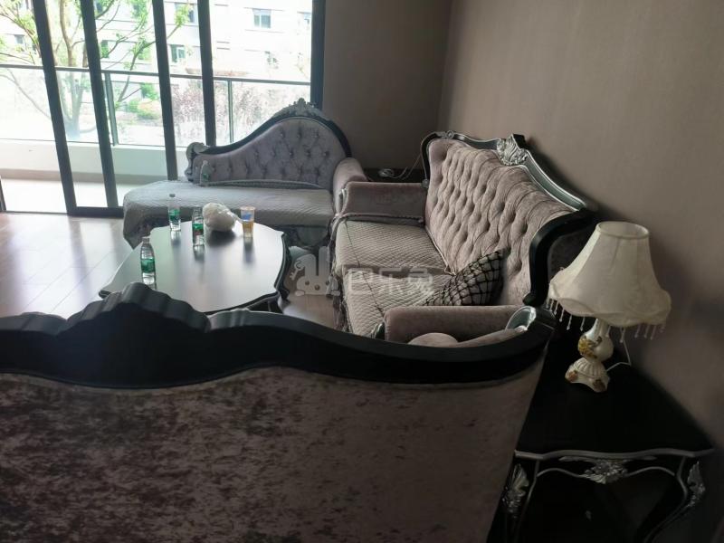 龙湖天曜府13235520周边环境图8