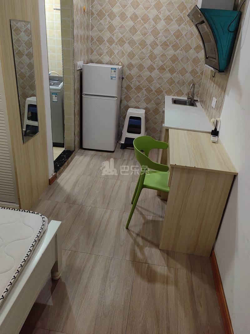 富源公寓（长青路店）13245888卧室图2