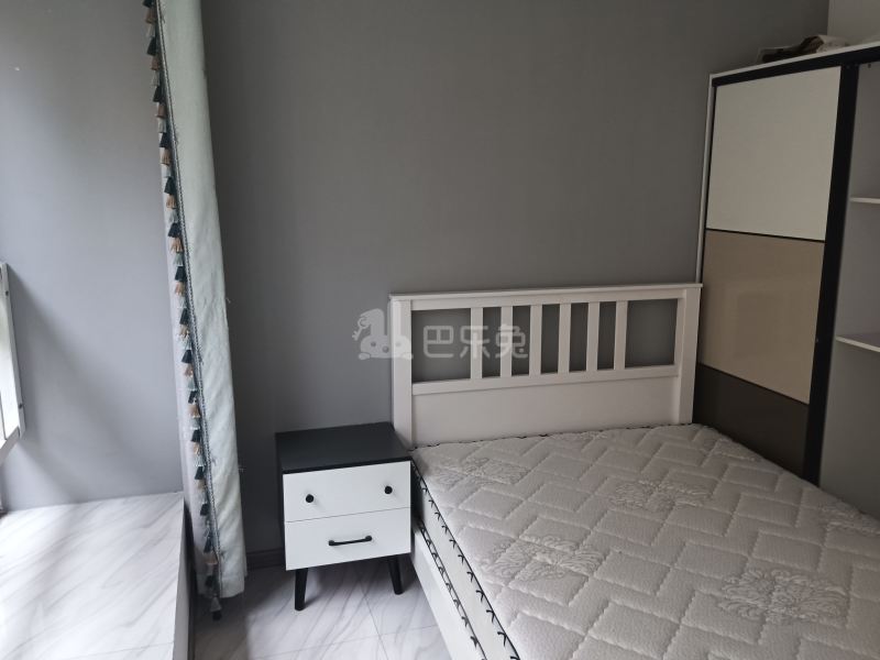 湖畔天下1期13321703卧室图1