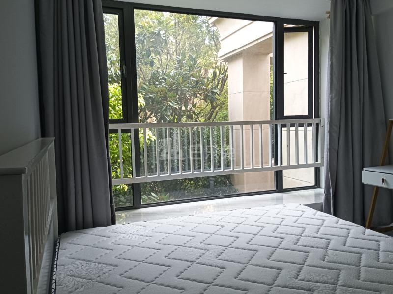 湖畔天下1期13321703卧室图4