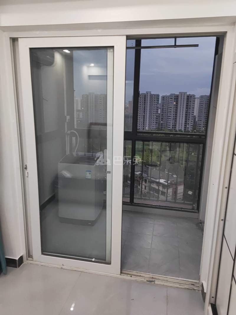 景瑞御华府13323251卧室窗户图8