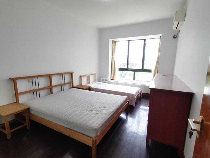 陆家嘴花园二期13323395卧室图3