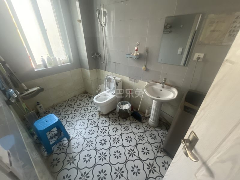 友谊家园西区8351351卫生间图8