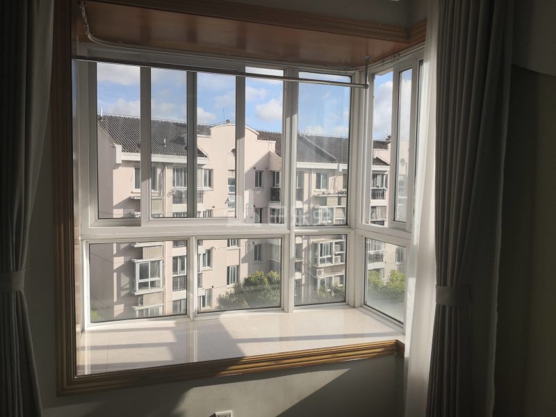 滨浦新苑二村13487661卧室窗户图7