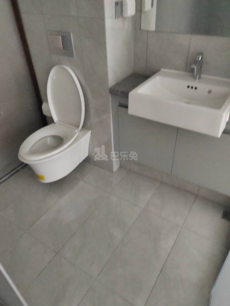 德信空港城13494988卫生间图4