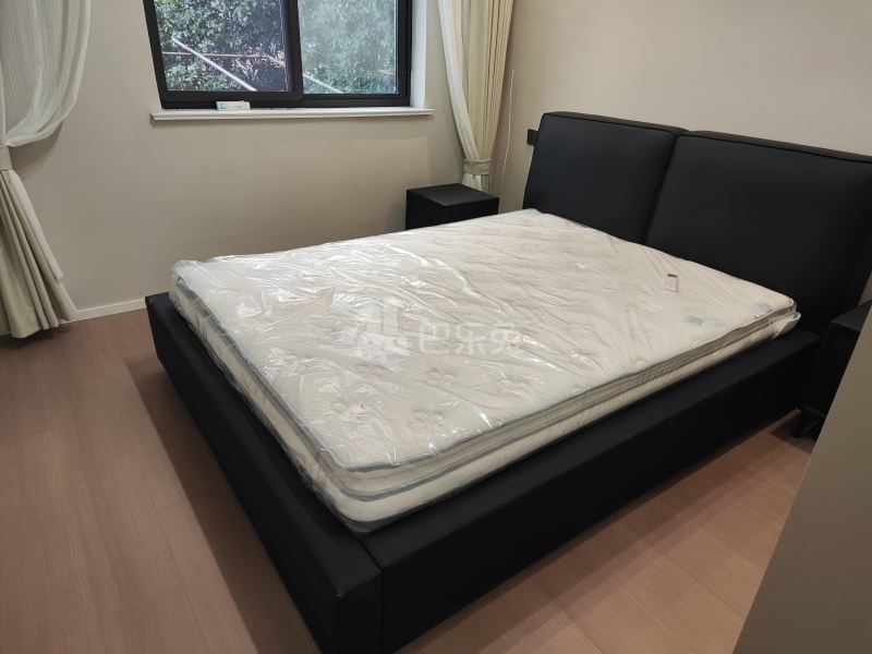 宝山路499弄小区13496289卧室图0