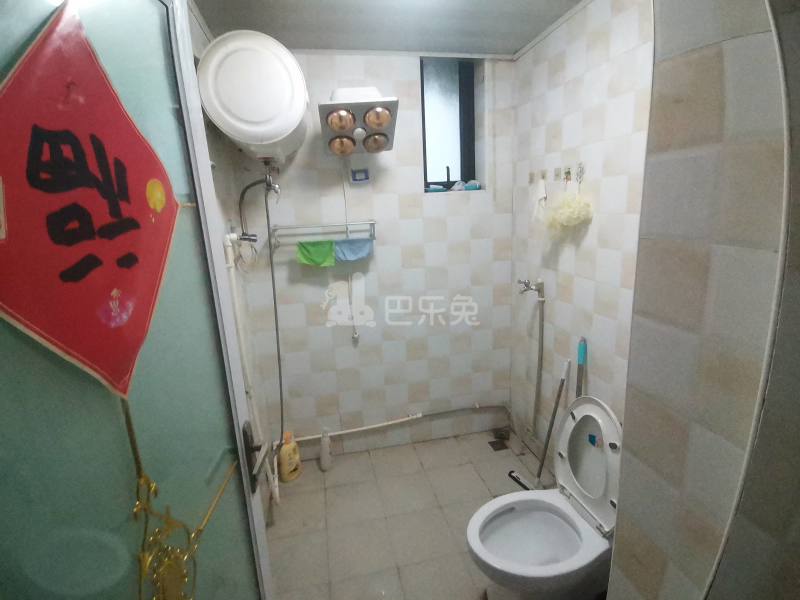 天恒名城1349165卫生间图13