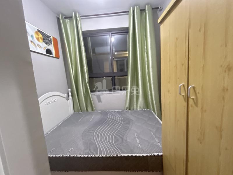 香逸铂悦13500818卧室图4