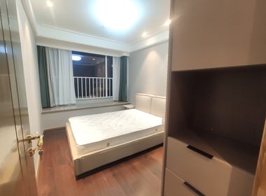 滨江御虹府 3室2厅2卫