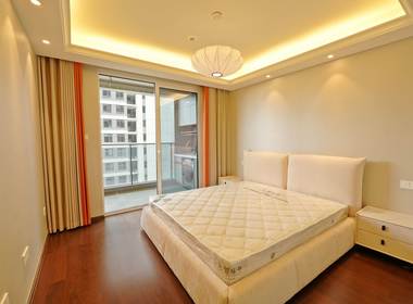 滨江御虹府 4室2厅2卫