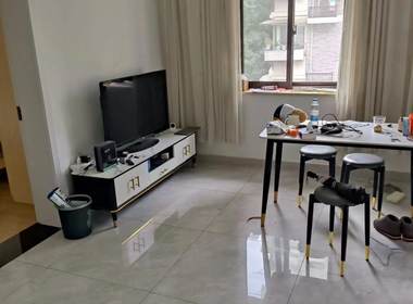 溪畔花园 3室0厅0卫