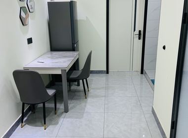 天马大厦 1室1厅1卫