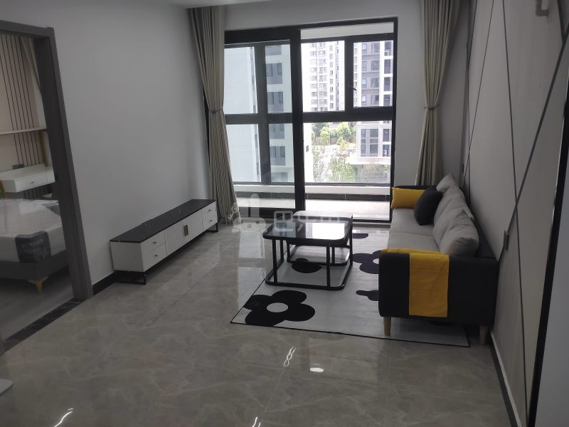 四季都会·荣万月城名邸13588892客厅图4