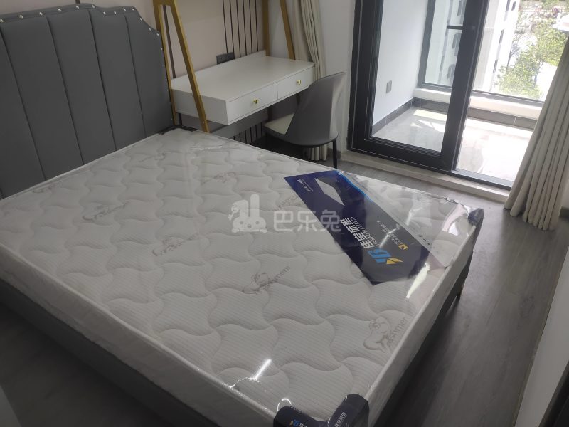 四季都会·荣万月城名邸13588892卧室图2