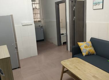 睿莹公寓 2室1厅1卫