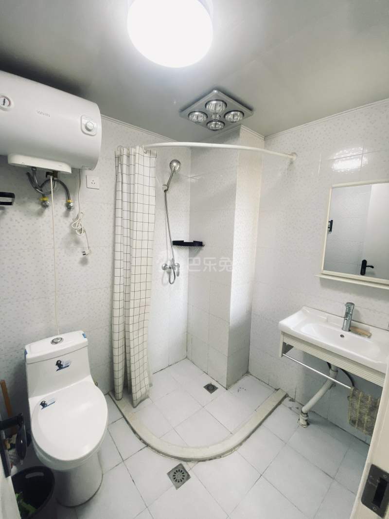 恒厚阳光城13601341卫生间图7