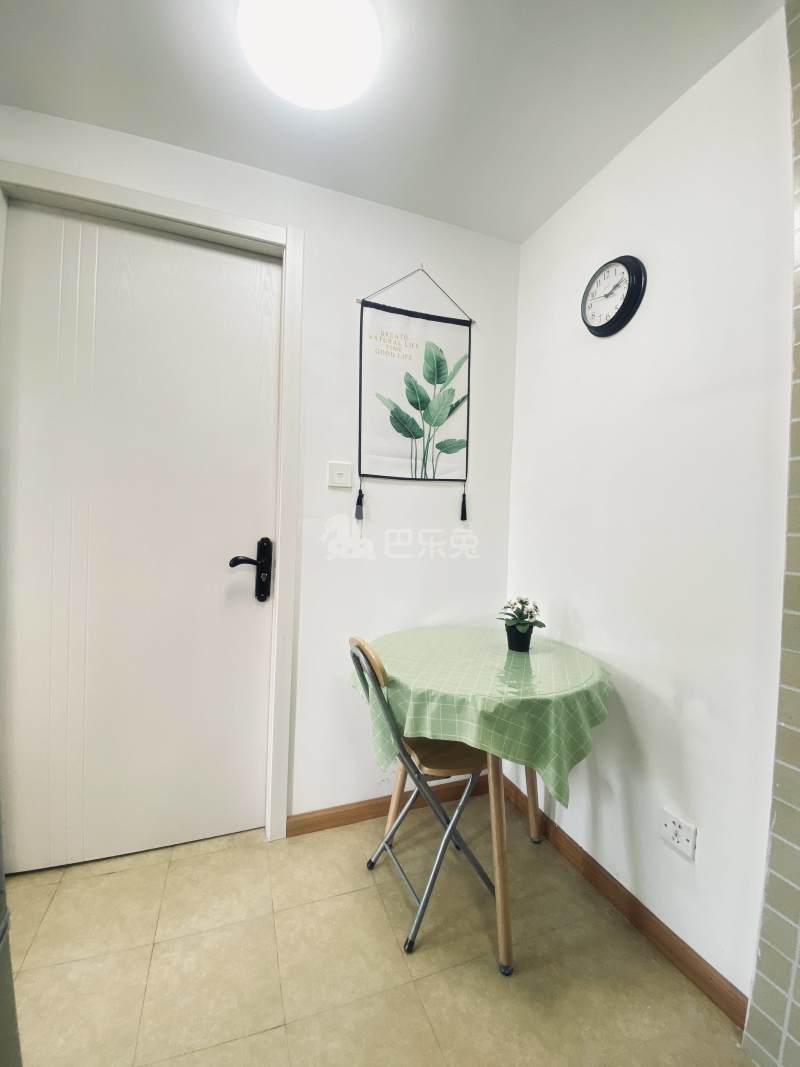 恒厚阳光城13601341客厅图4